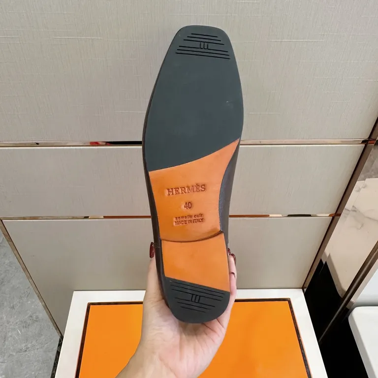 Hermes Shoe 